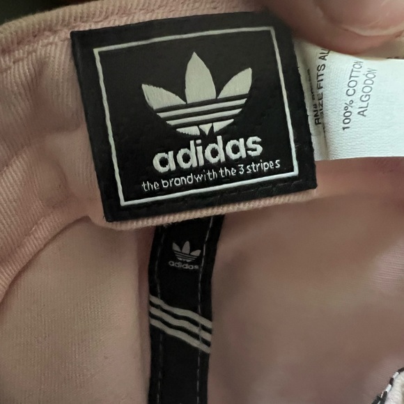 super cute pink adidas hat - Picture 4 of 5